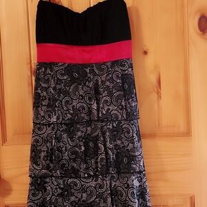 Sweet Storm Strapless Black and Red Lace Dress